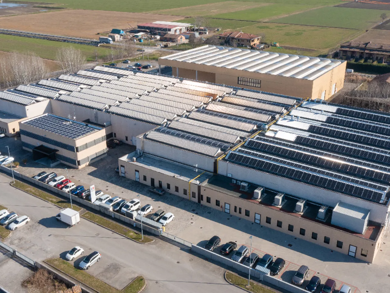 Salvatore Robuschi Pompe - installazione impianto fotovoltaico